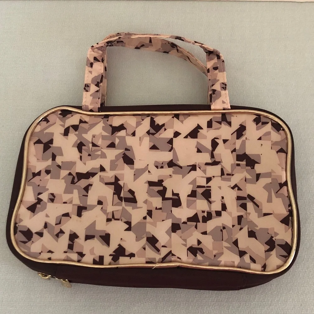 Adrienne Vittadini Cosmetic Bag